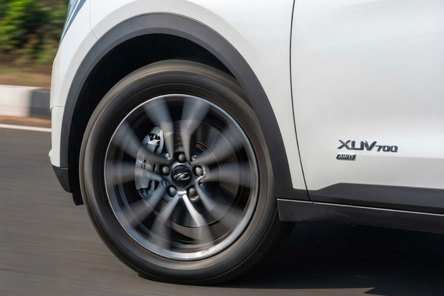 Mahindra XUV700